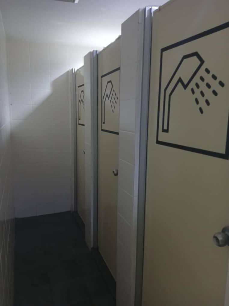Capsule Inn Kota Kinabalu Exteriér fotografie