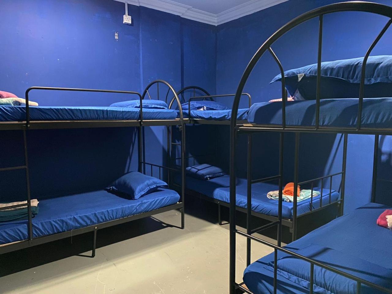Capsule Inn Kota Kinabalu Exteriér fotografie